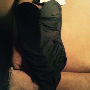 Brand new skinny suit with body control