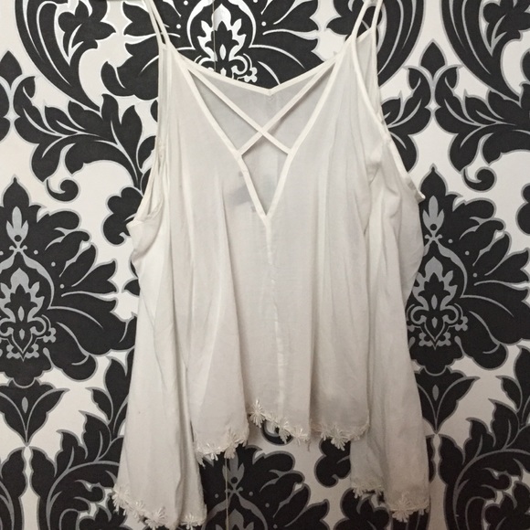 Flowey open shoulder blouse w/ bell sleeves - Picture 2 of 2