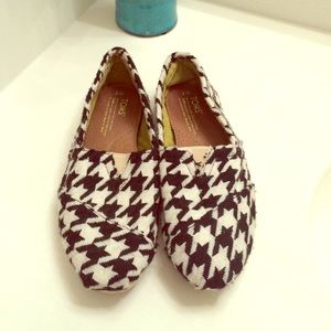 Houndstooth TOMS
