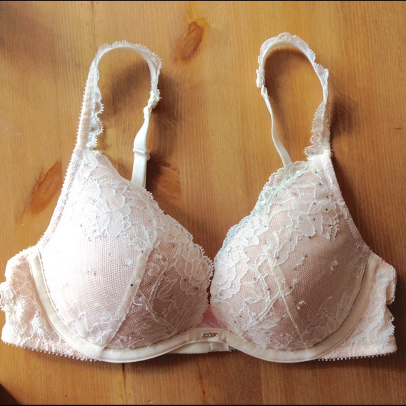 NEW Victoria's Secret Bra