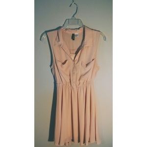 🚫Given to thrift store🚫 Pastel Pink Dress
