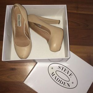 Danitty Bone Leather Pump