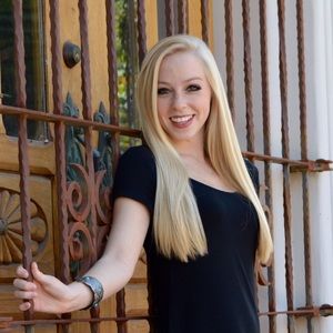 Meet your Posher, Abby