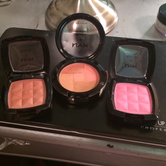 Nyx blushes all 3