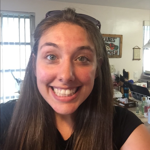 Meet your Posher, Joanna