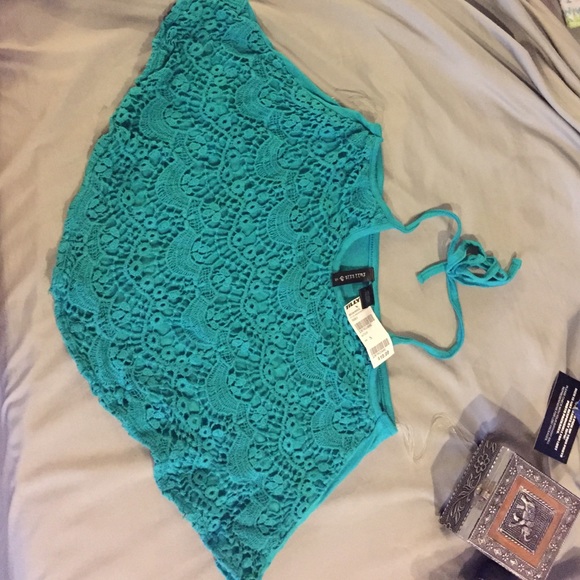 Cute turquoise/Teal Blue lose crop top