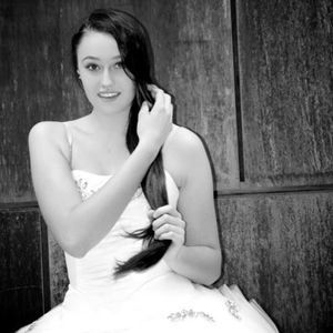 Meet your Posher, Azie