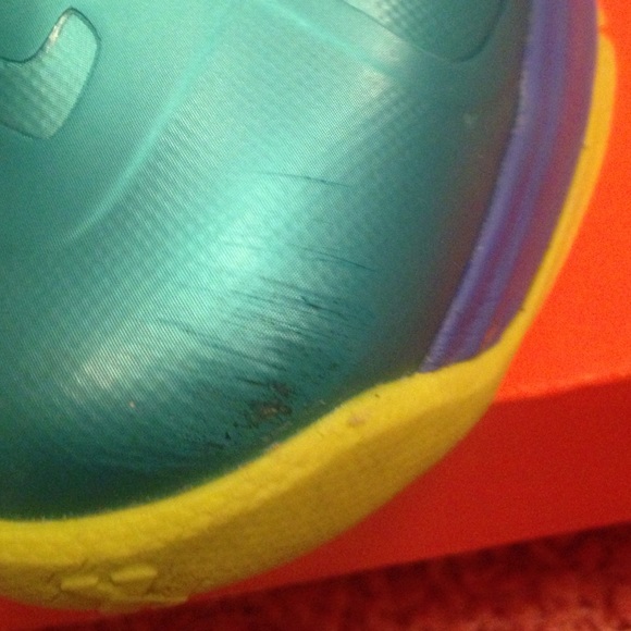 Lebron 9 Sprite - Picture 2 of 4
