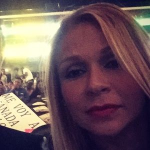 Meet your Posher, Claudia