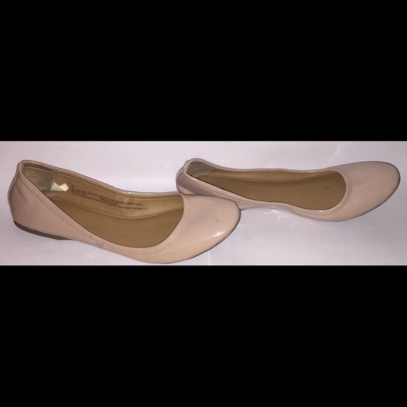 Nude Flats