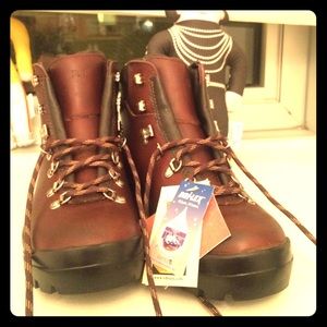 Brand new leather hiking boots
