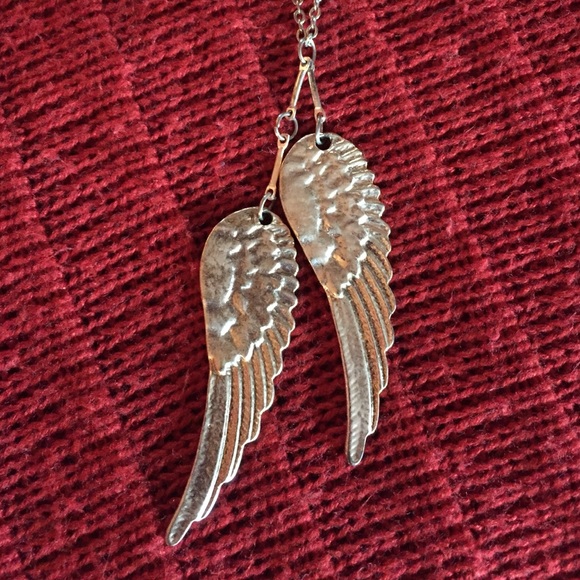 Angel wing necklace