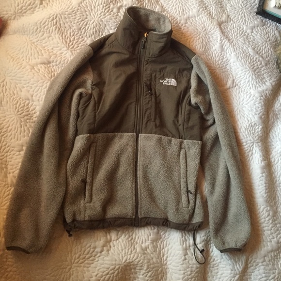 Brown North Face denali jacket