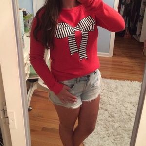 Bow sweatshirt