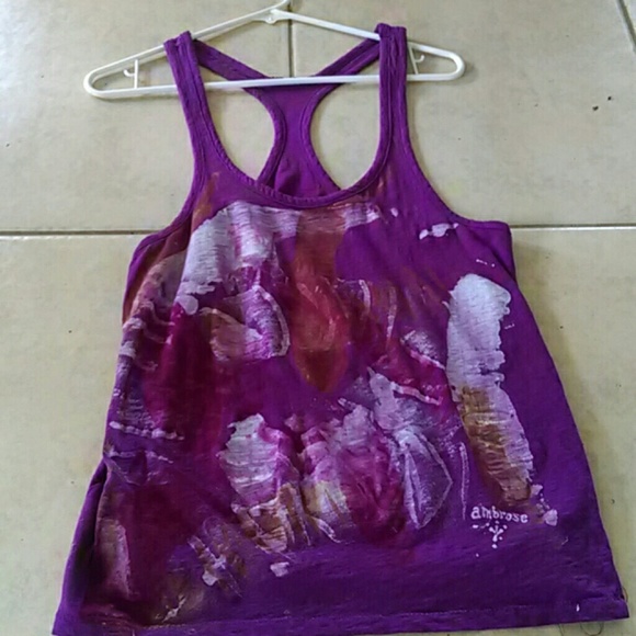 Razorback top