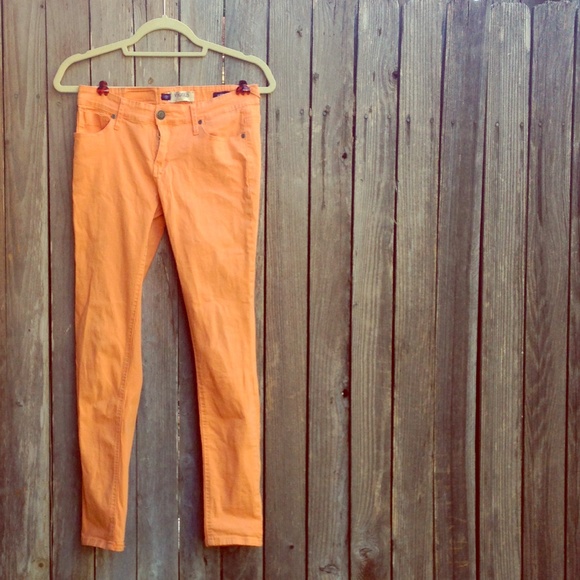 Mid-rise Skinny Jean - Picture 1 of 3