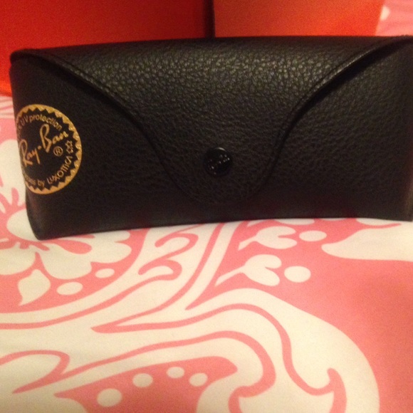 Ray Bans - Picture 2 of 3