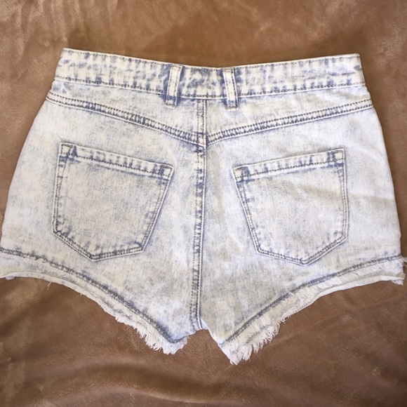 Studded jean shorts - Picture 2 of 3