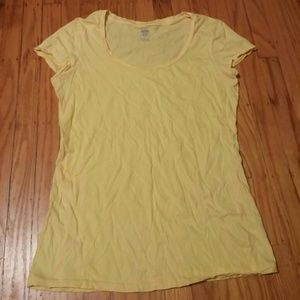 Yellow crew neck shirt