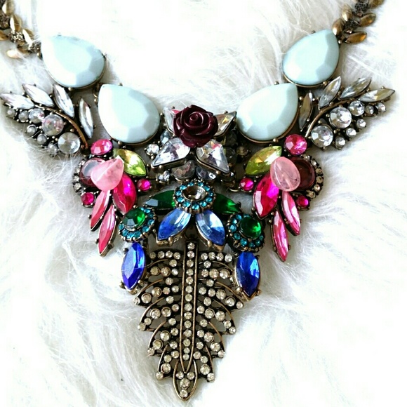 Boutique Accessories - 🎉HP🎉Statement Necklace