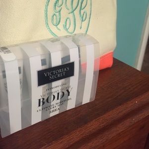 Victoria's Secret shea butter kit