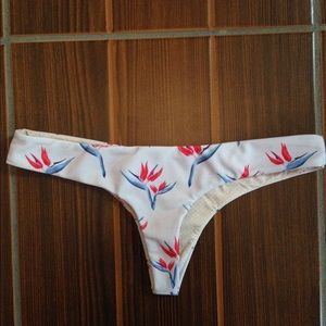 Acacia ho'okipa bottom bird of paradise