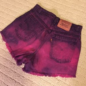 High waisted distressed Levi cut offs