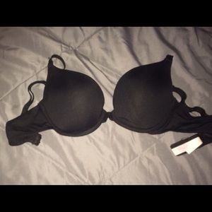 Black VS pink regular push up bra