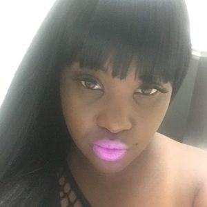 Meet your Posher, Brittney
