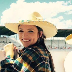 Meet your Posher, Alexandra