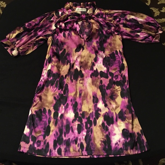 Vibrant Veronicam V-Neck Tunic