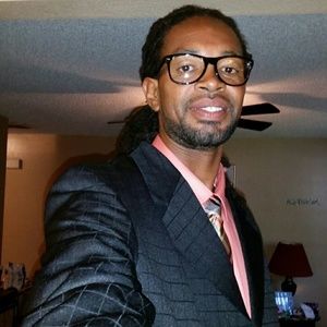 Meet your Posher, Troy