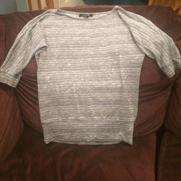Forever 21 Gray sweater