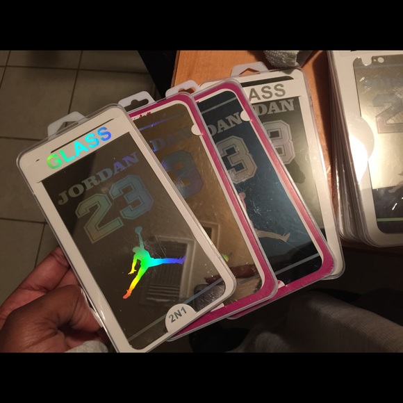 Jordan glass screen protector - Picture 1 of 2