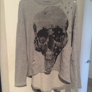 hot topic skull sweatshirt gray size M