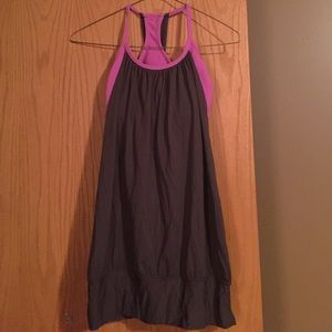 Lululemon size 6 tank