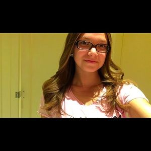 Meet your Posher, Isabel