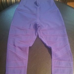 Sold....Lululemon Highest times Wanderlust iris 8