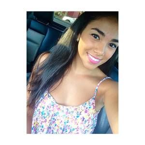 Meet your Posher, Celina
