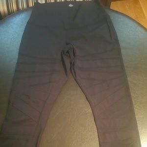 Sold Lululemon highest times Wanderlust navy 8