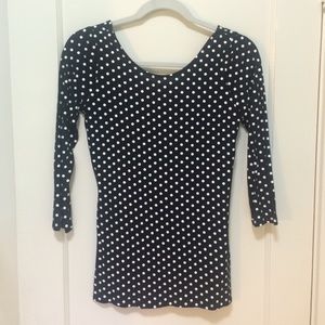Three-quarter sleeve Polka Dot shirt