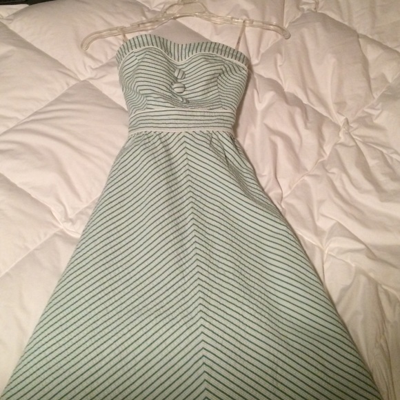 Short strapless dress