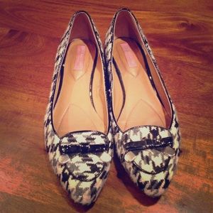Adorable hounds tooth flats