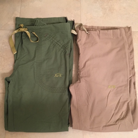 Two Iguana Med scrub pants