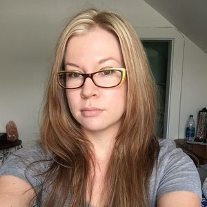 Meet your Posher, Alisha