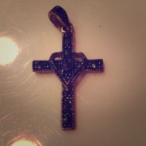 ♠️beautiful cross charm✨