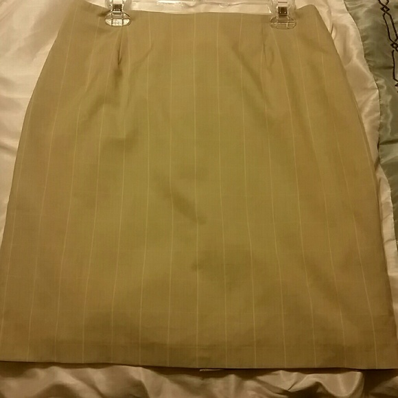 Beige skirt