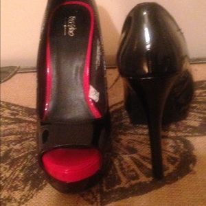 🚫Peep toe pumps🚫