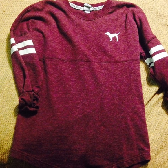 Maroon varsity crew