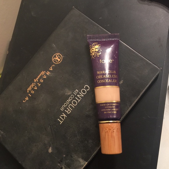 Tarte maracuja creaseless concealer